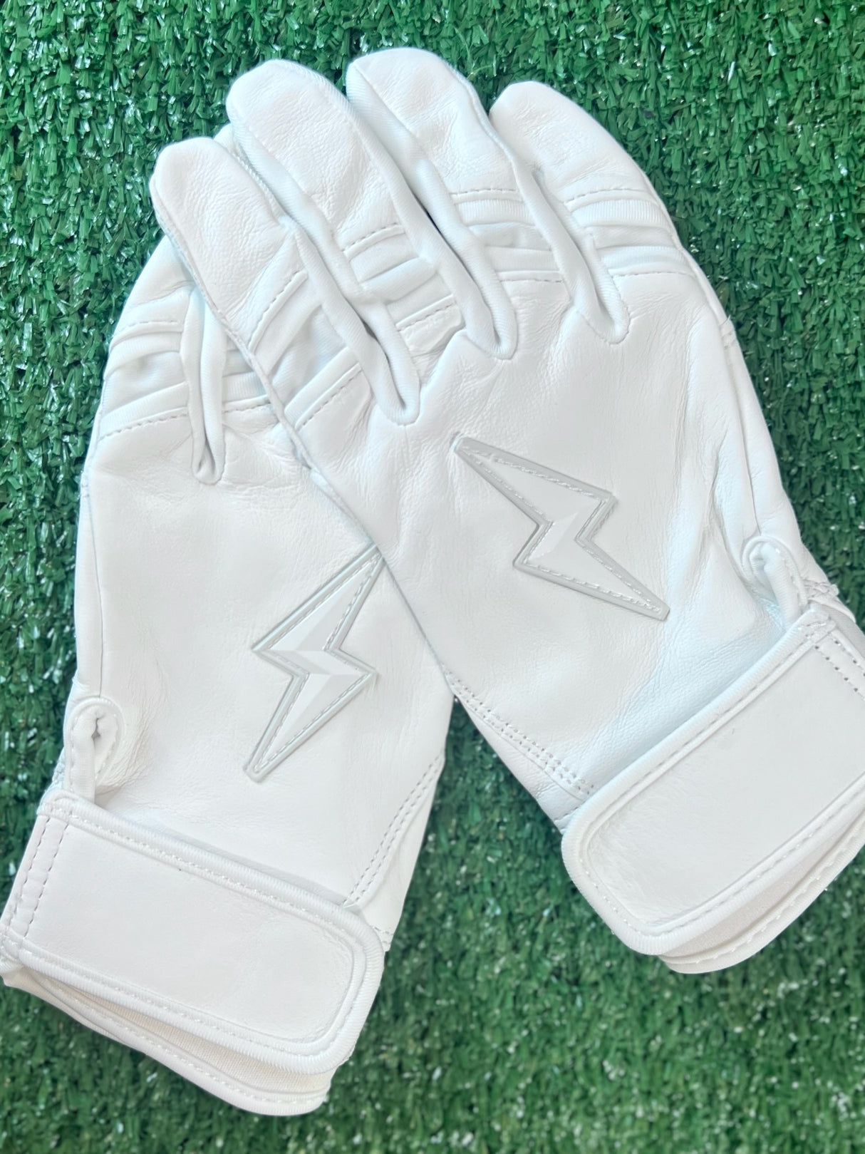 Bruce Bolt Japanese Series White Short Cuff Batting Gloves - Youth Large