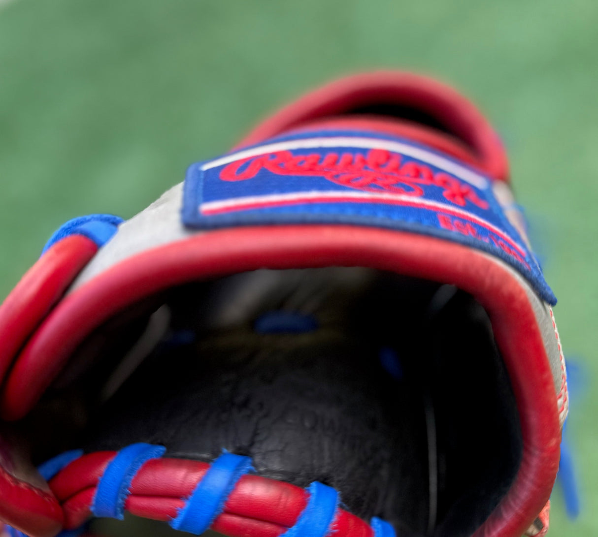 Used Rawlings Heart of the Hide R2G 11.75in I-Web Baseball Glove - USA (Red, White, Blue)