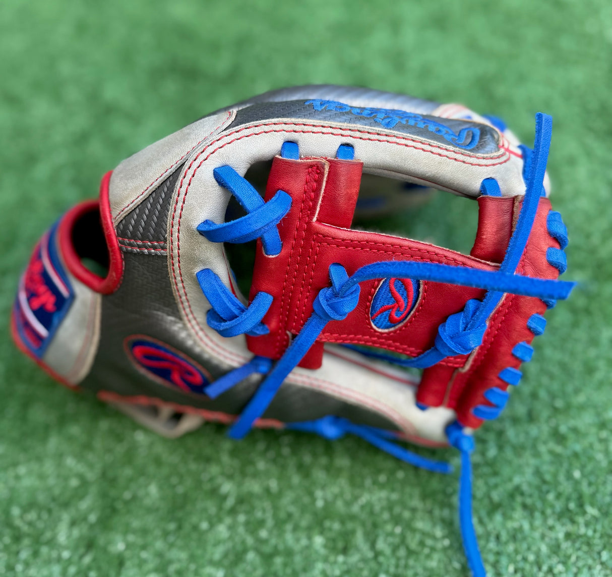Used Rawlings Heart of the Hide R2G 11.75in I-Web Baseball Glove - USA (Red, White, Blue)
