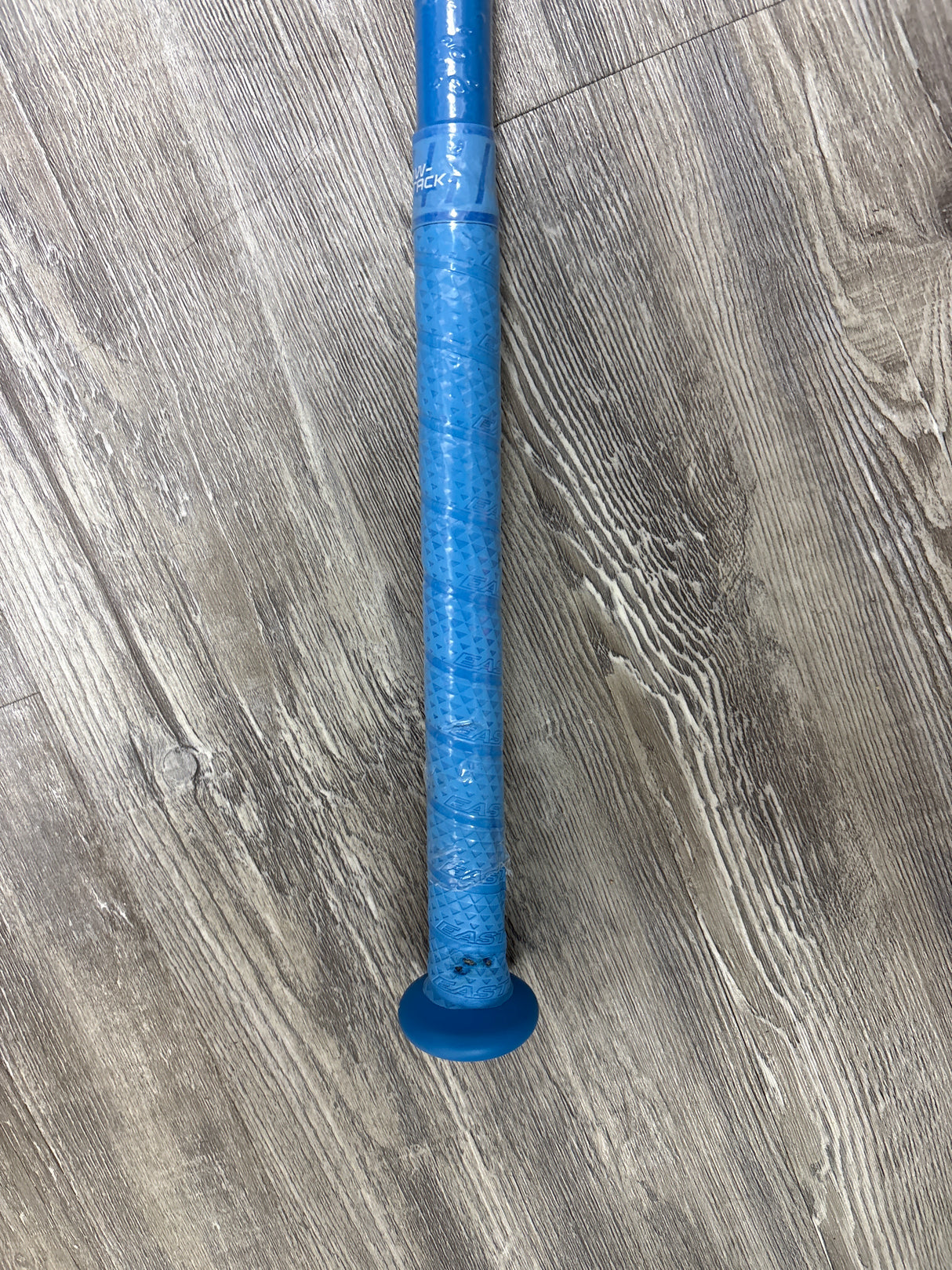 New 2026 Easton Ghost OG Rocket Pop Fastpitch Softball Bat **Damaged Grip**