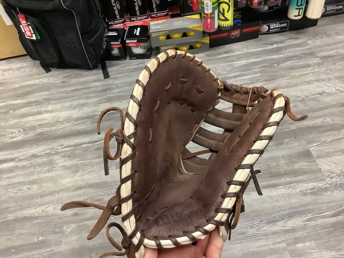 Used Wilson A900 LHT 12in First Base Mitt
