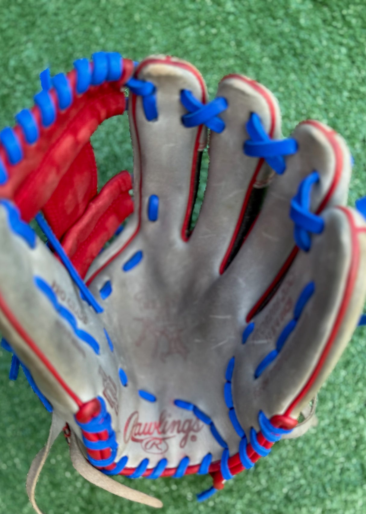 Used Rawlings Heart of the Hide R2G 11.75in I-Web Baseball Glove - USA (Red, White, Blue)