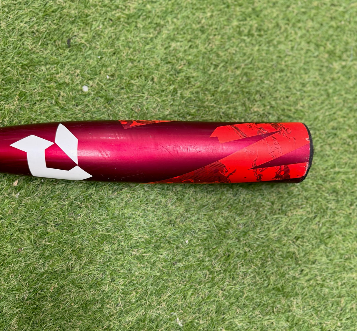 Used 2024 DeMarini Zoa 28/18 USSSA Certified Drop 10
