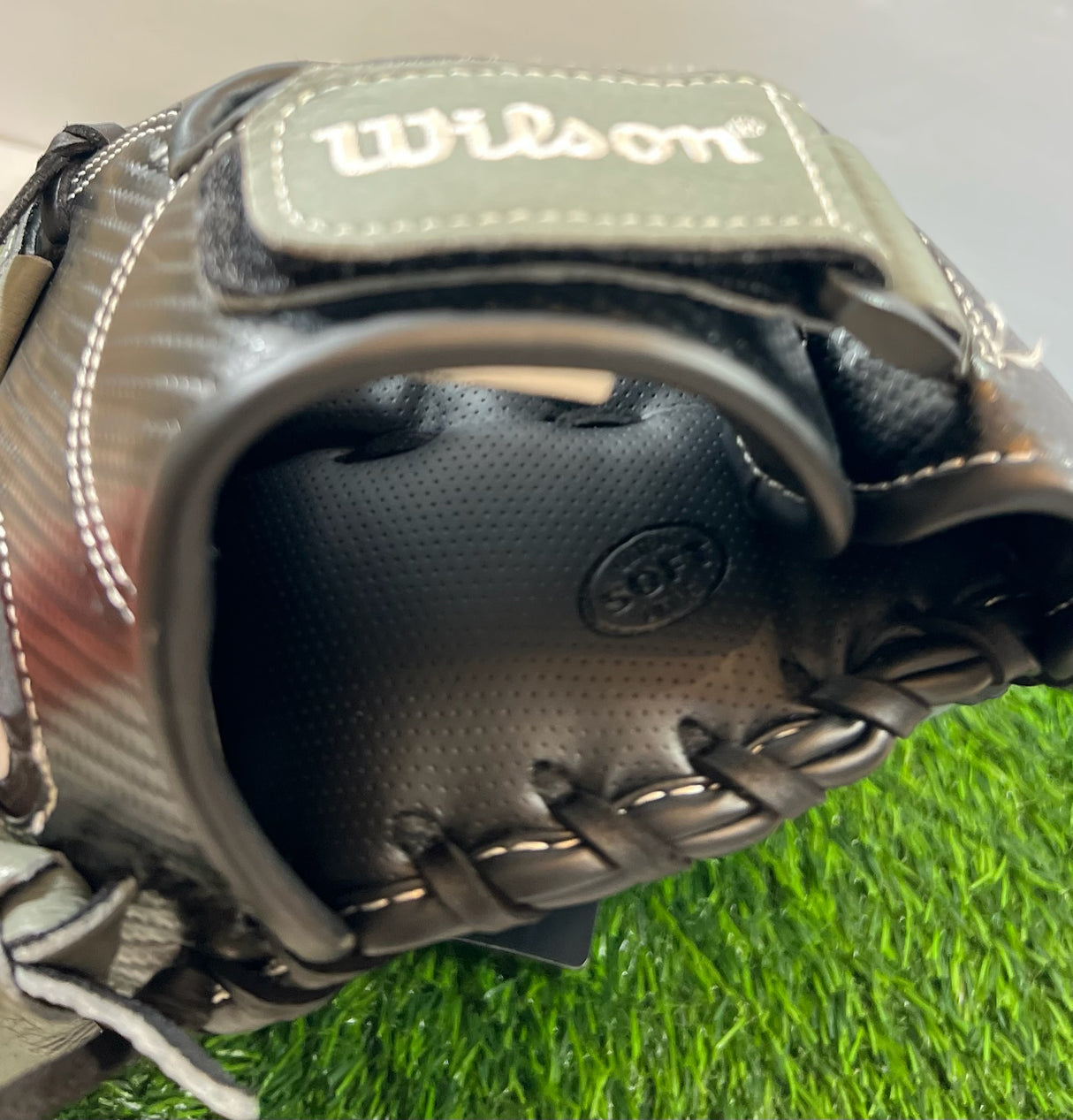 Wilson A360 14" Closed Weave Web Slow Pitch Glove