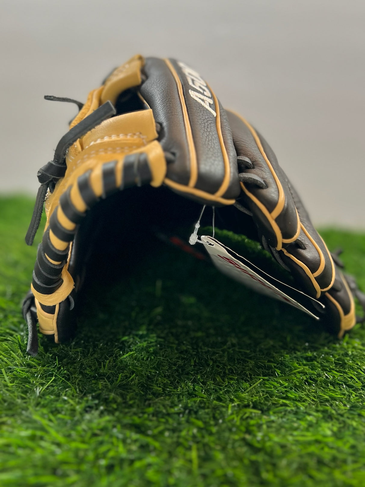 Wilson 11.5" A500 Siren Fastpitch Glove