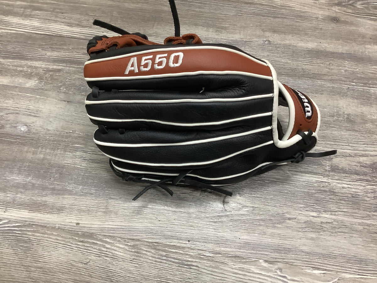 Used Wilson A550 11.5in I Web Youth Baseball Glove