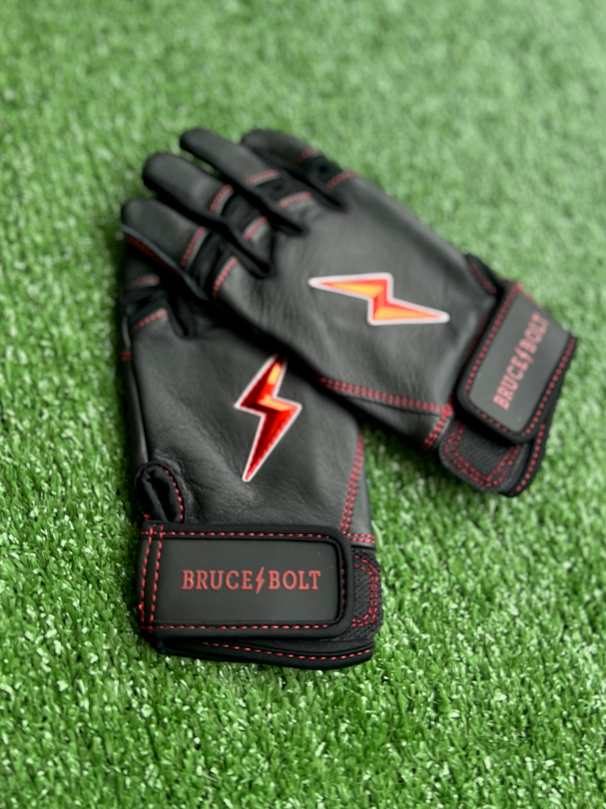 Bruce Bolt Creator Series TC42 Black Short Cuff Batting Gloves