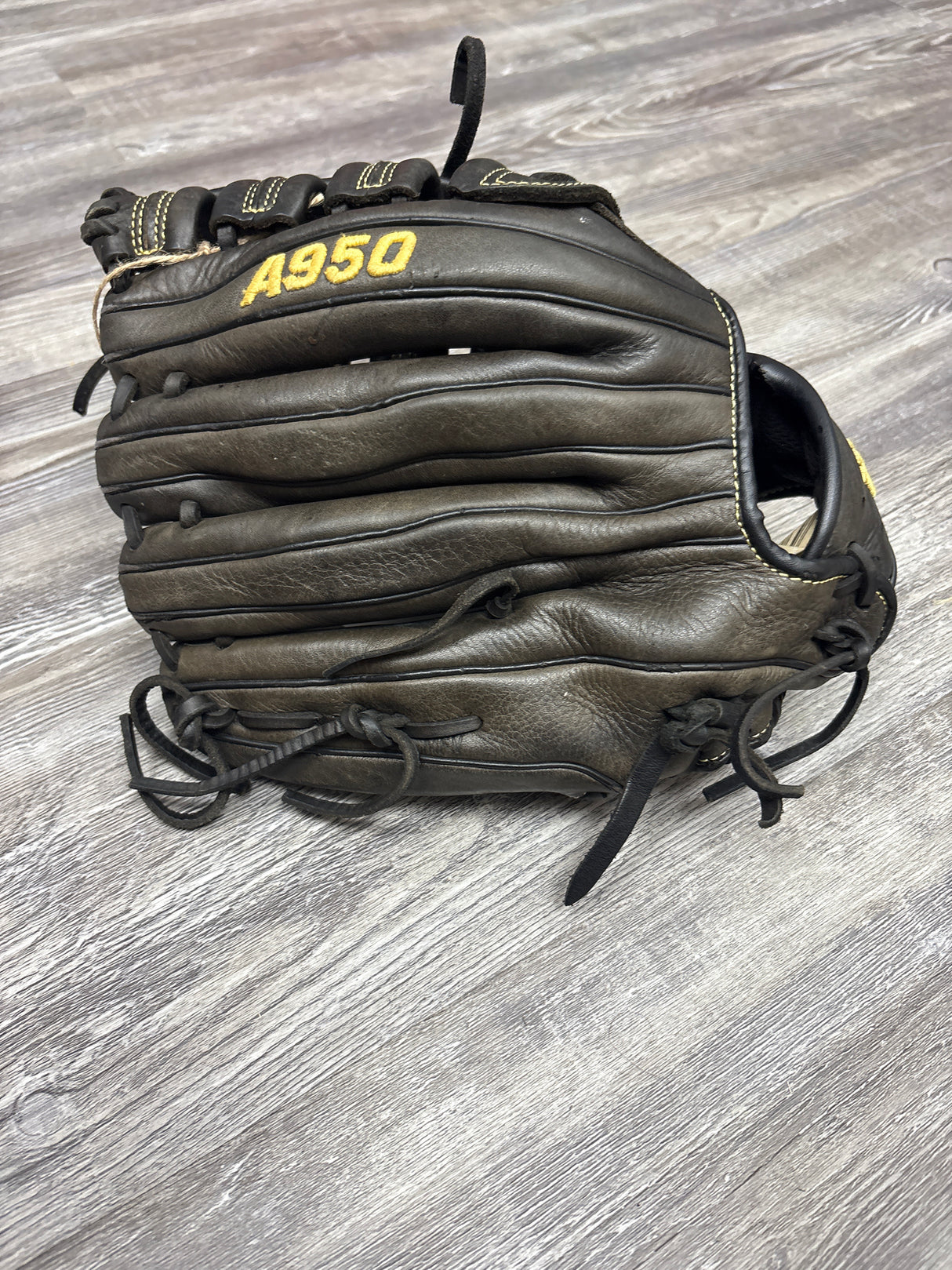 Used Wilson A950 12.5" Outfielders Baseball Glove