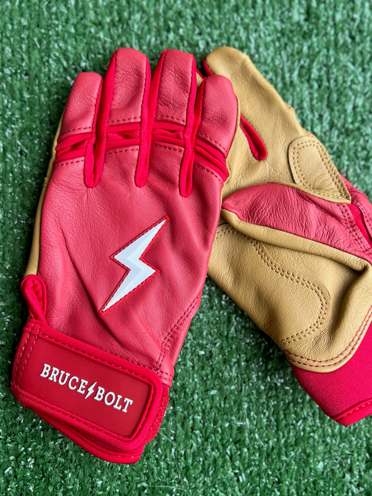 Bruce Bolt Original Series Red Short Cuff Batting Gloves