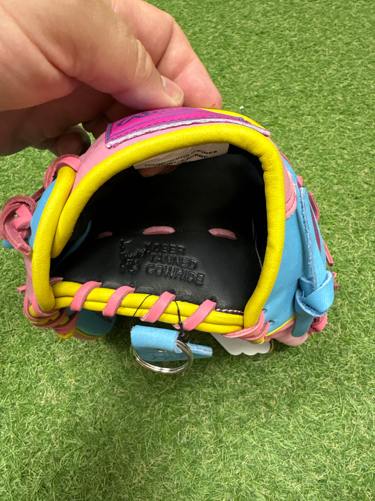 New Rawlings Heart of the Hide Spring Break 11.5" Infield RHT Baseball Glove