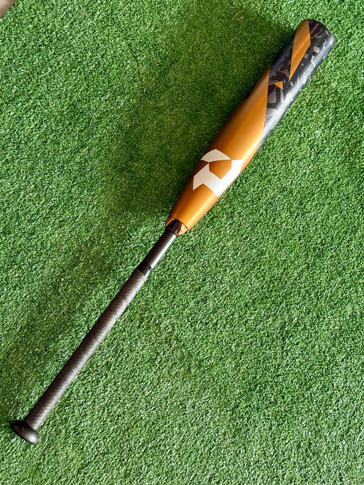 Used 2022 DeMarini Zoa 31/23 USSSA Certified Drop 8