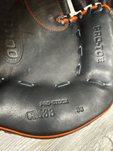 New Wilson A2000 33'' CM33SS SuperSkin Knoxville Series Catcher's Mitt