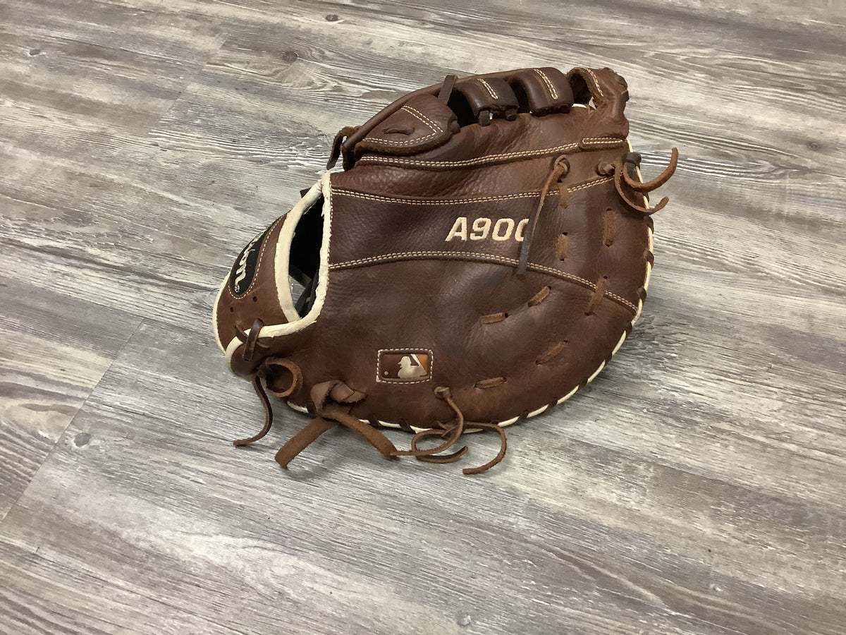 Used Wilson A900 LHT 12in First Base Mitt