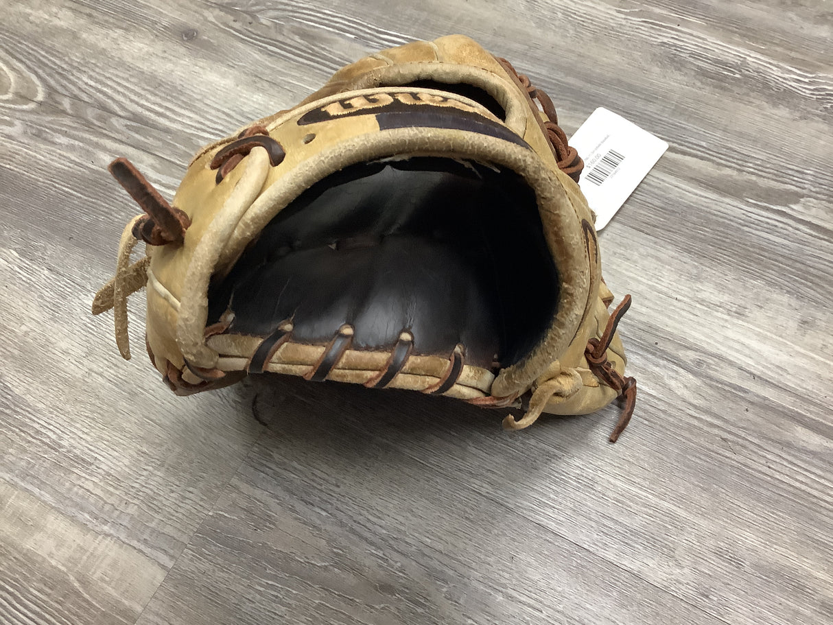 Used Wilson A2000 1786 11.5in Infield Baseball Glove