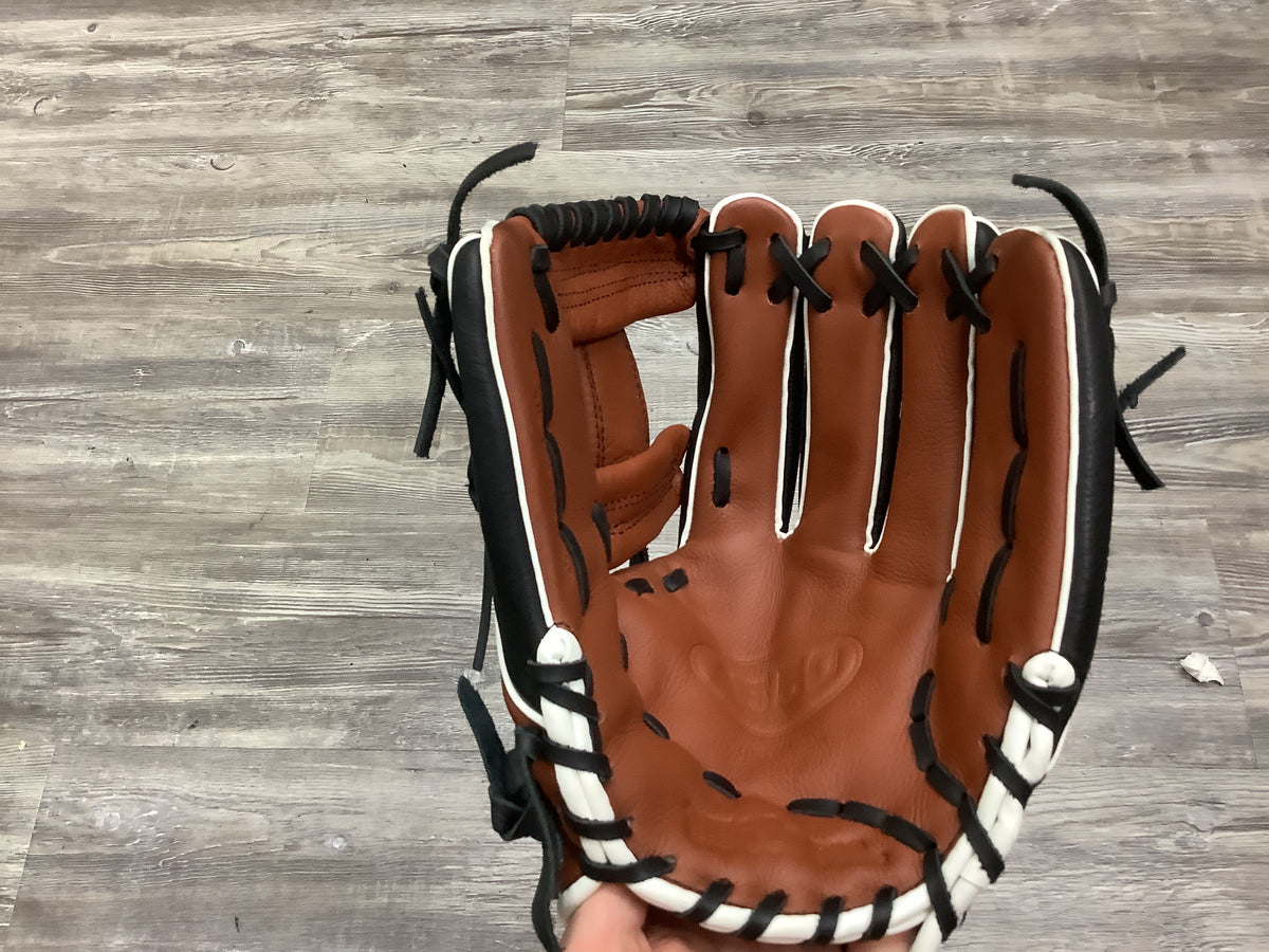 Used Wilson A550 11.5in I Web Youth Baseball Glove