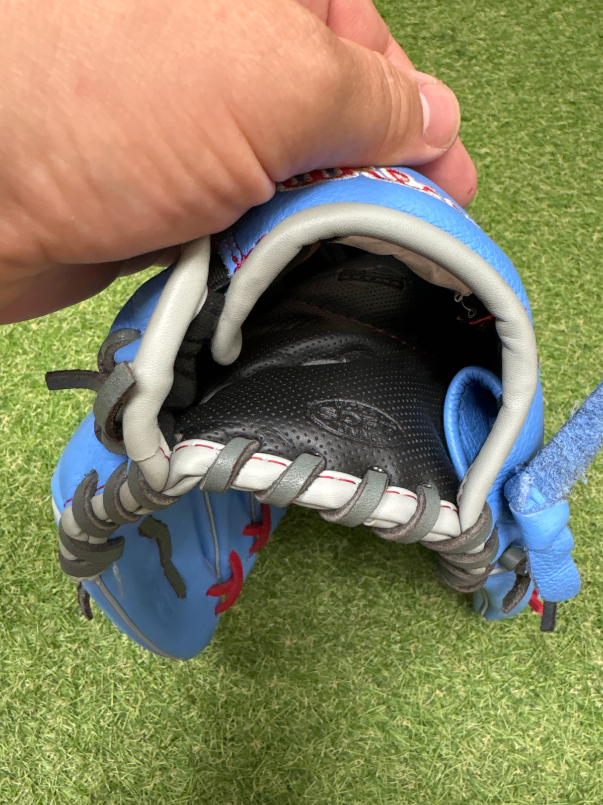 Used Wilson A550 12" Youth Baseball Glove
