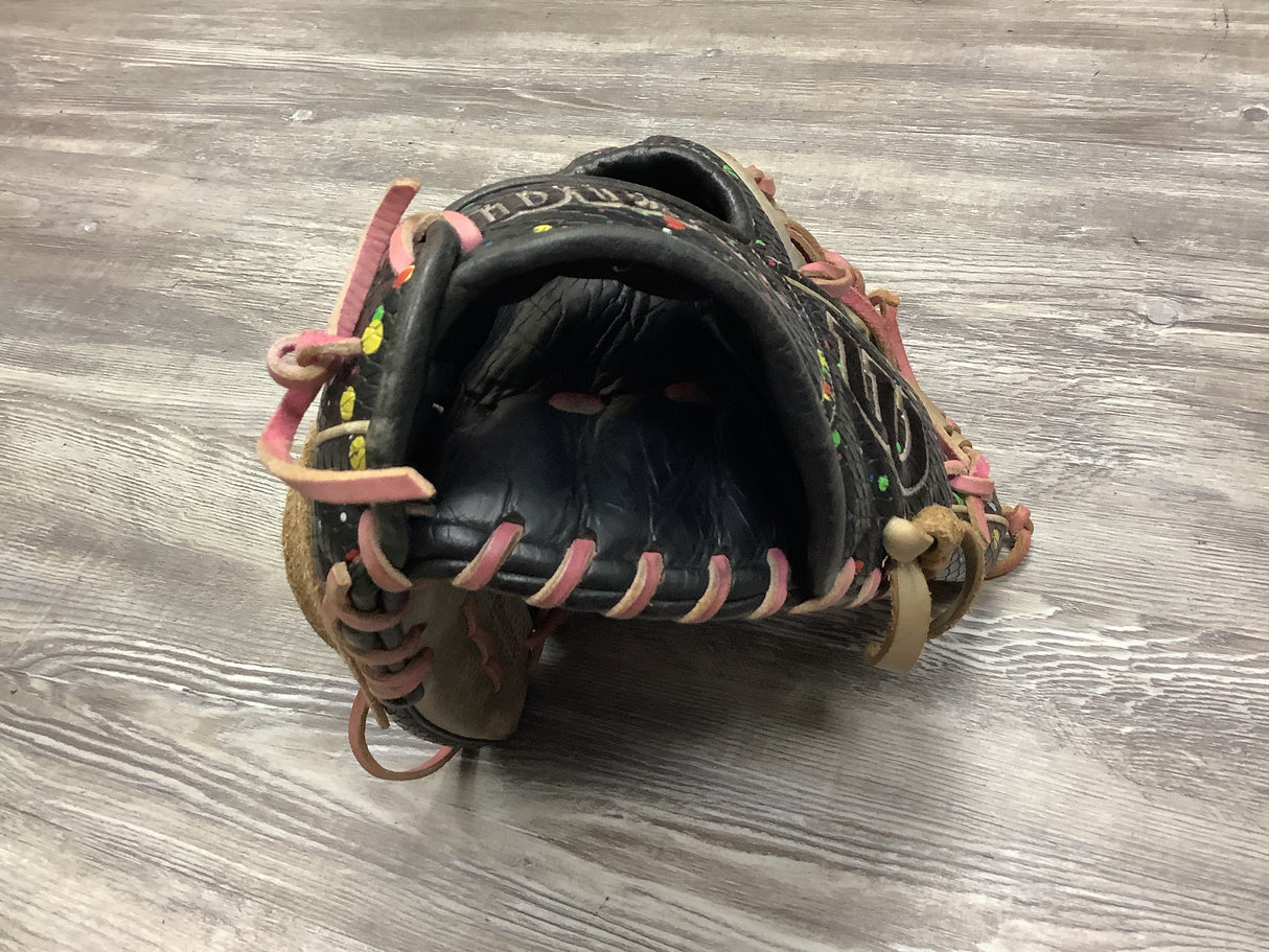 Used Wilson A2000 1786 "Splatter" 11.5in Infield Baseball Glove