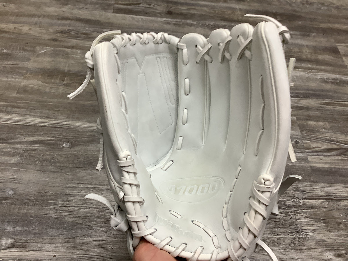 Used Wilson A1000 V125 12.5in Outfield Fast Pitch Softball Glove