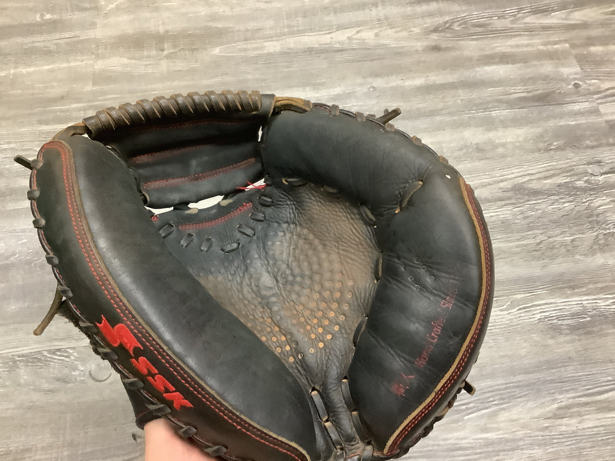 Used SSK Youth Catchers Mitt