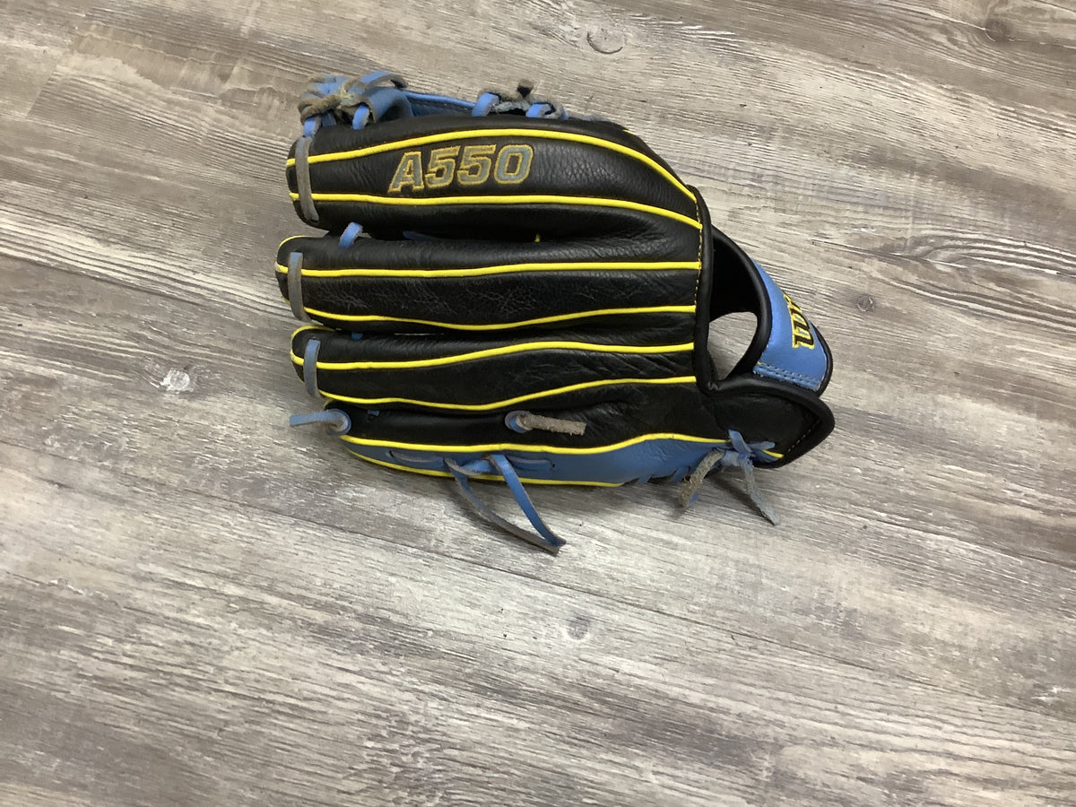 Used Wilson A550 11in I Web Youth Baseball Glove