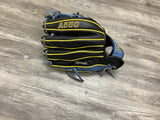 Used Wilson A550 11in I Web Youth Baseball Glove